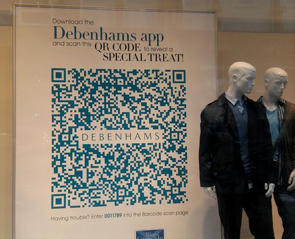 debenhams-qr-code-instore1