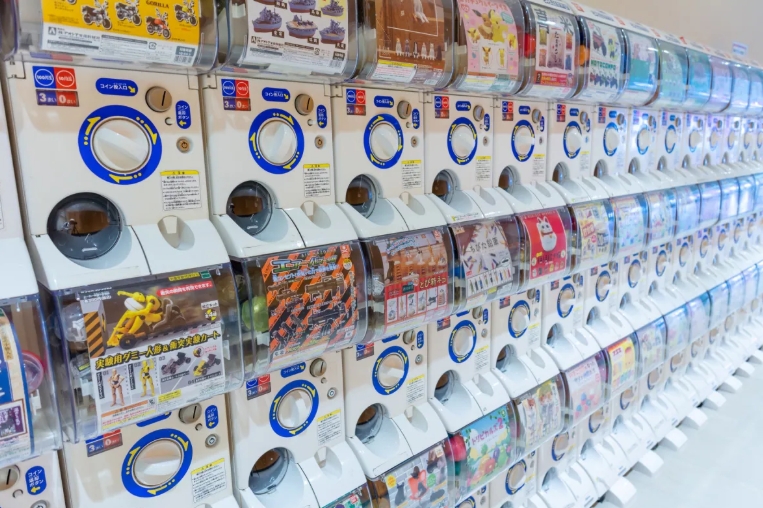 กาชาปอง (Gashapon)